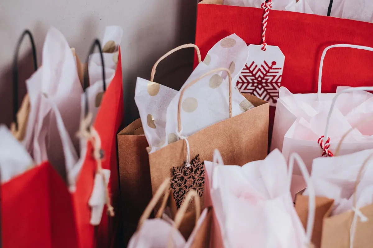Christmas Shopping in Ashford: A Local Gift Checklist for Every Budget